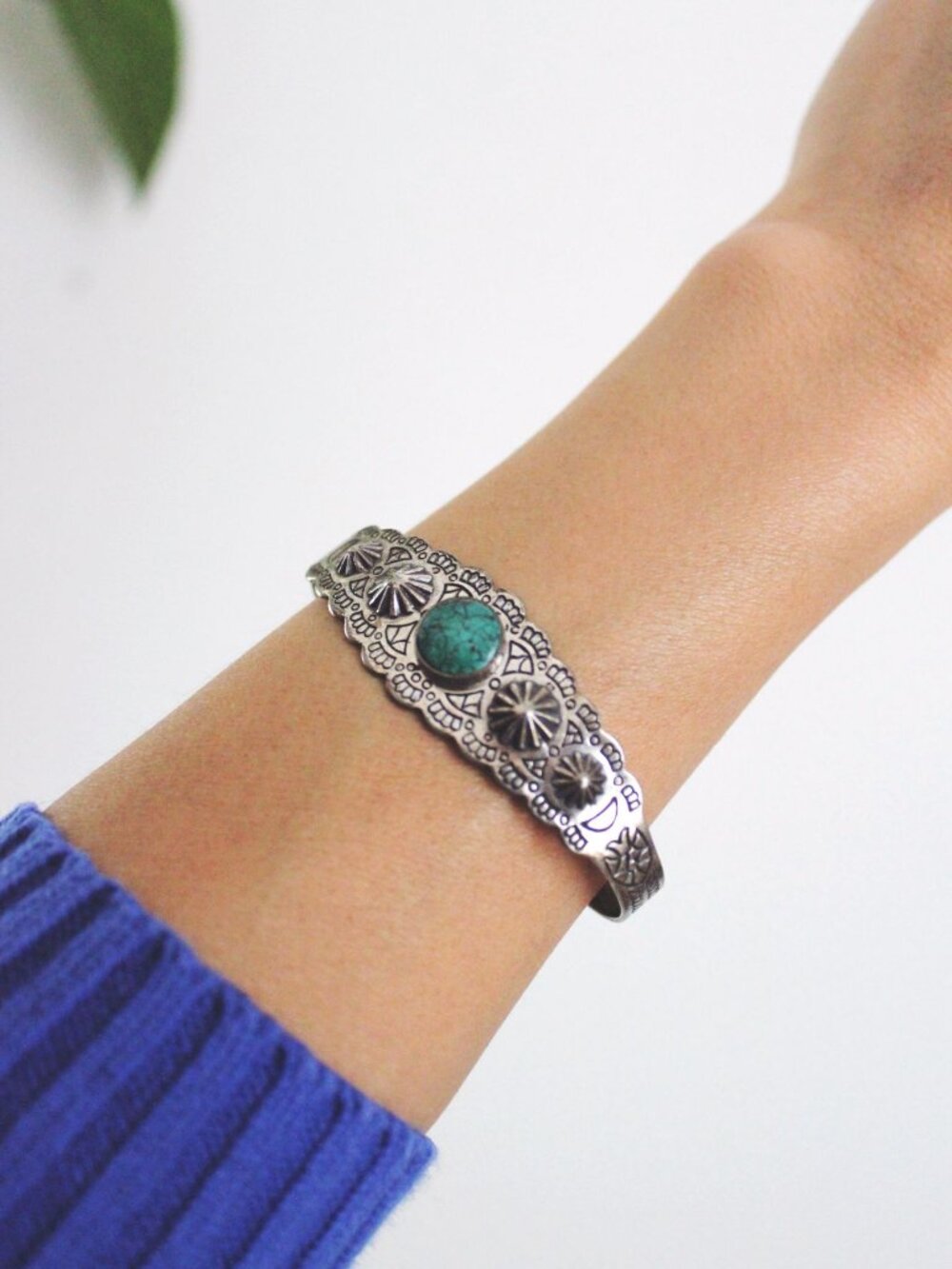 Vintage Southwestern Sterling Silver Turquoise Cuff Bracelet Stamped Scalloped
